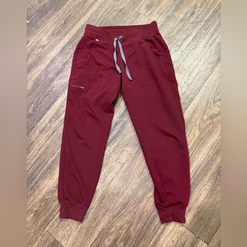 Figs Scrub Jogger Pants Maroon Small Petite PO 1812